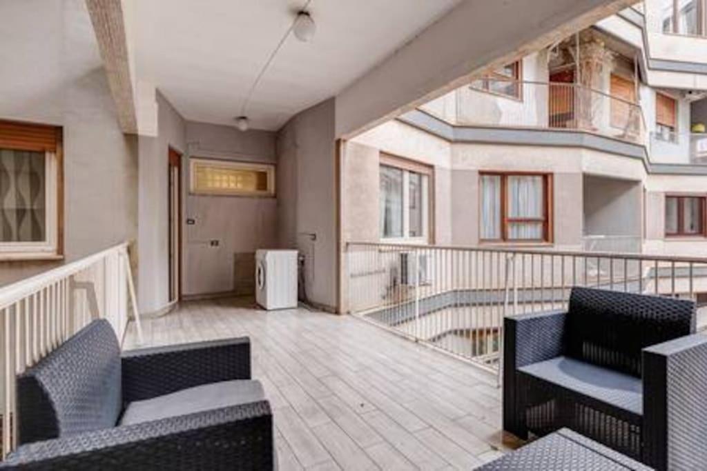 Domus Laterani By Jfm - Comfortable Apartment Big Terrace Colosseo ローマ エクステリア 写真