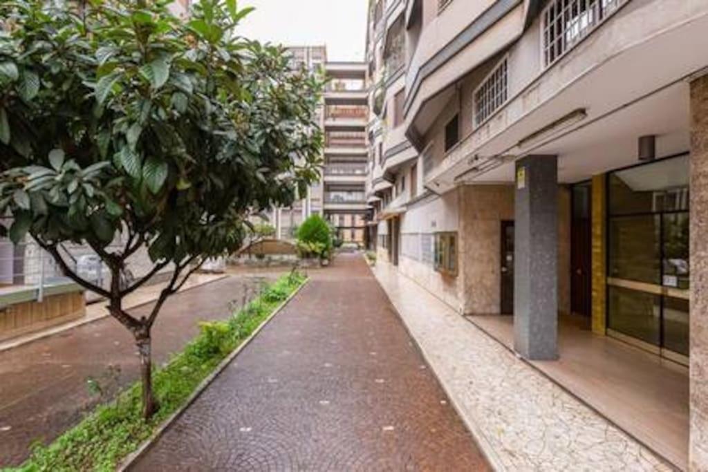 Domus Laterani By Jfm - Comfortable Apartment Big Terrace Colosseo ローマ エクステリア 写真