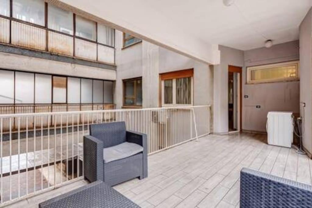 Domus Laterani By Jfm - Comfortable Apartment Big Terrace Colosseo ローマ エクステリア 写真