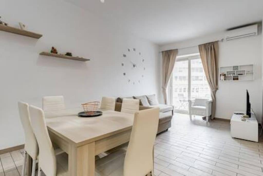 Domus Laterani By Jfm - Comfortable Apartment Big Terrace Colosseo ローマ エクステリア 写真