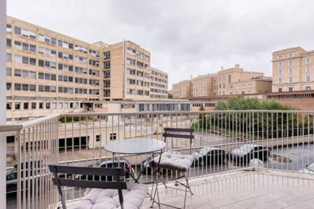 Domus Laterani By Jfm - Comfortable Apartment Big Terrace Colosseo ローマ エクステリア 写真