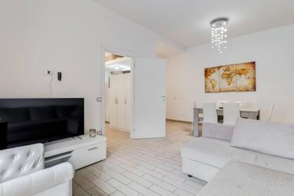 Domus Laterani By Jfm - Comfortable Apartment Big Terrace Colosseo ローマ エクステリア 写真