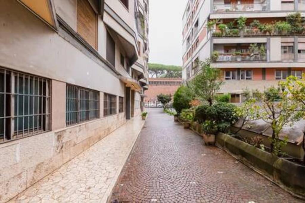 Domus Laterani By Jfm - Comfortable Apartment Big Terrace Colosseo ローマ エクステリア 写真
