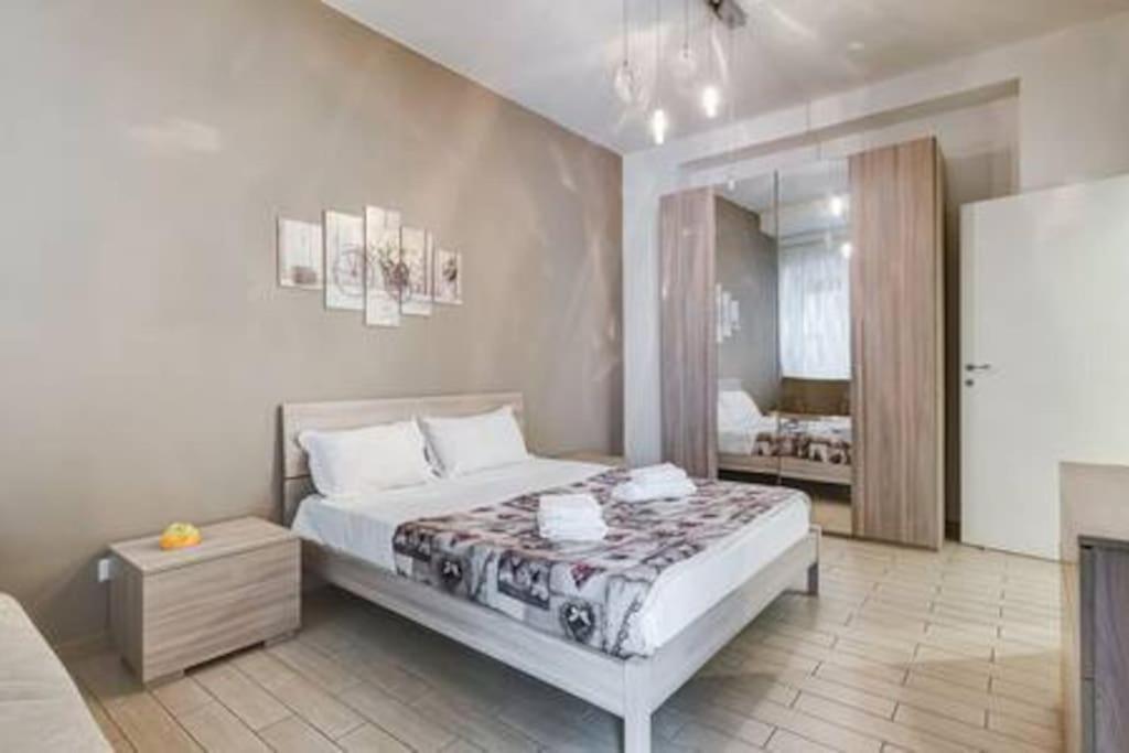 Domus Laterani By Jfm - Comfortable Apartment Big Terrace Colosseo ローマ エクステリア 写真